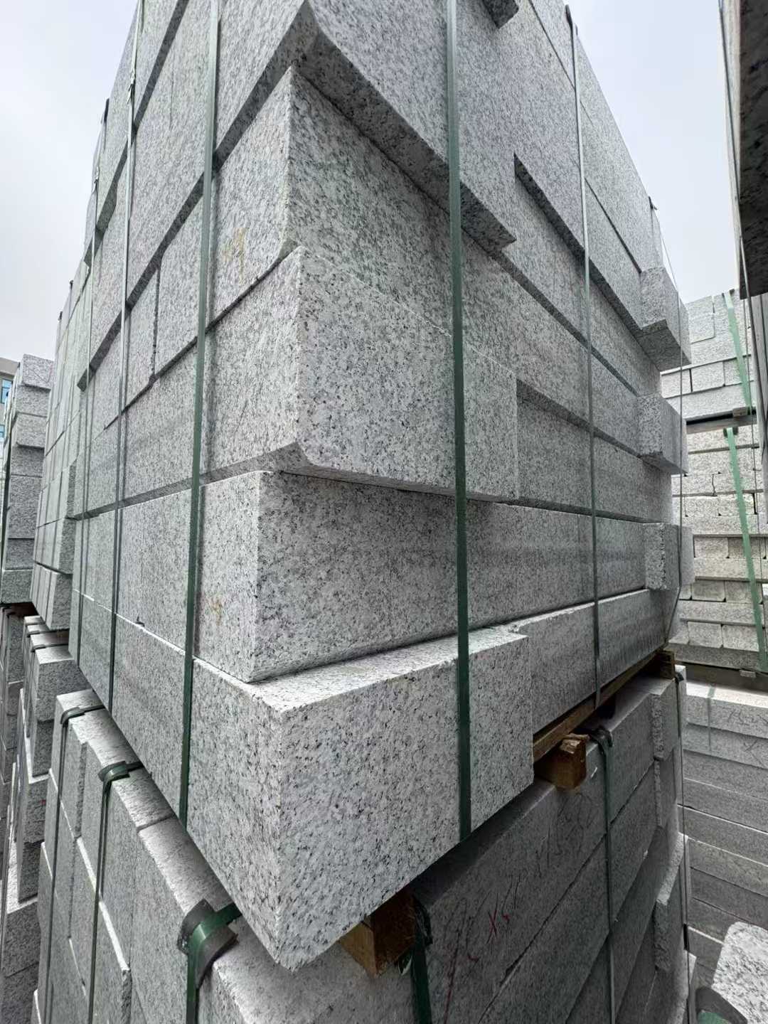 汉中芝麻白路牙石 马路牙子