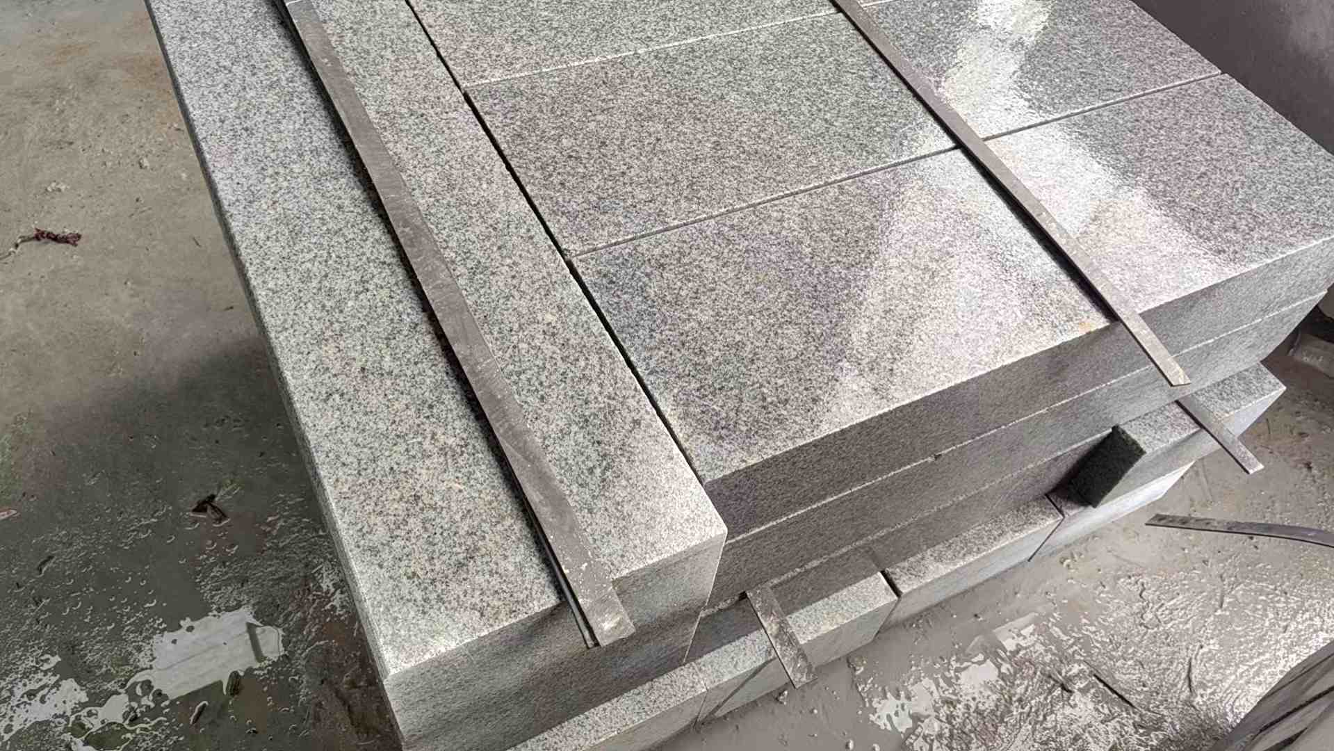 汉中芝麻灰 芝麻白 路牙石 路侧石 马路牙子